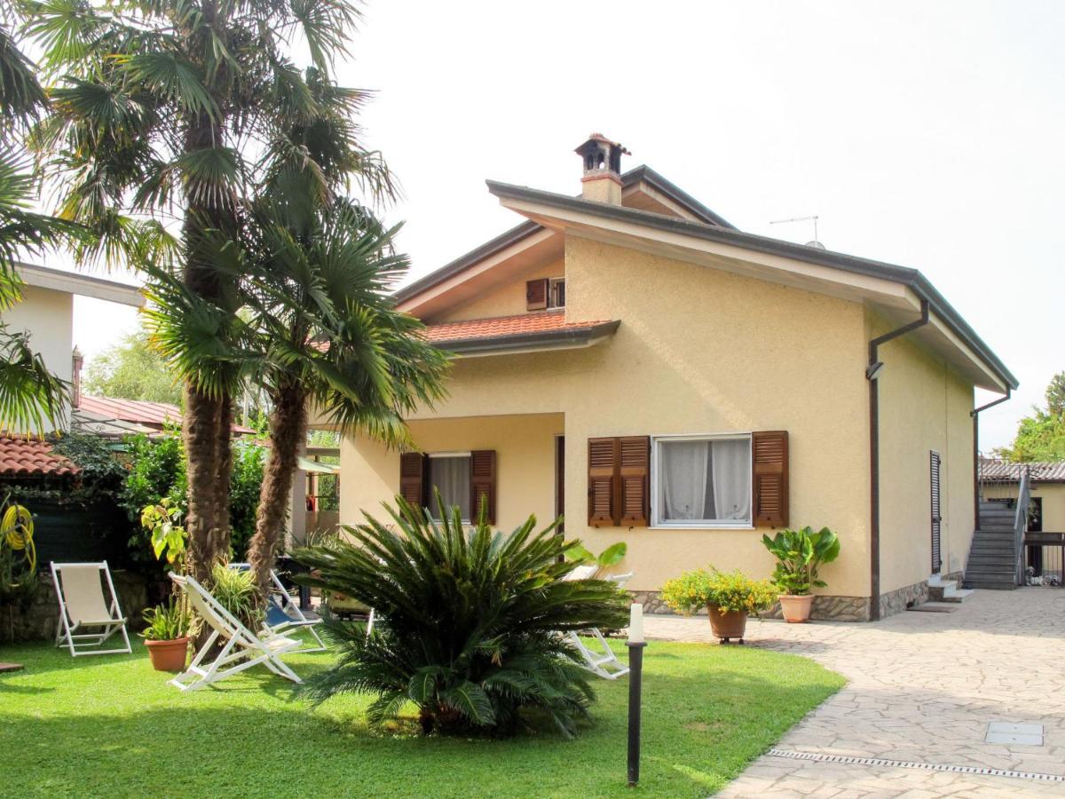 Apartment Emiliano By Interhome Marina di Massa Exterior photo